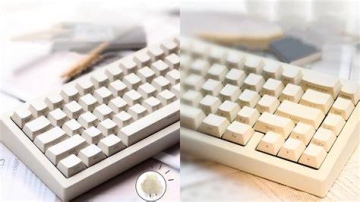Ajazz AC067 White Moonlight Keyboard Review