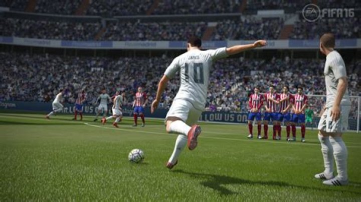
FIFA 16 Review