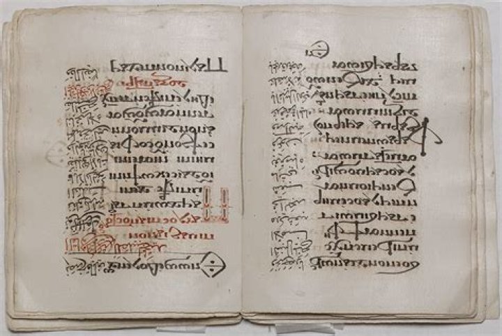Glyphika