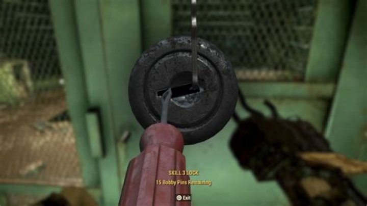 How to pick locks in Fallout 76