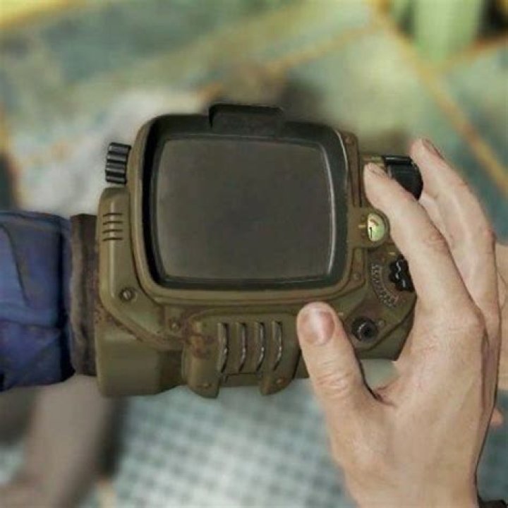 I wore the Fallout 4 Pip-Boy for a week