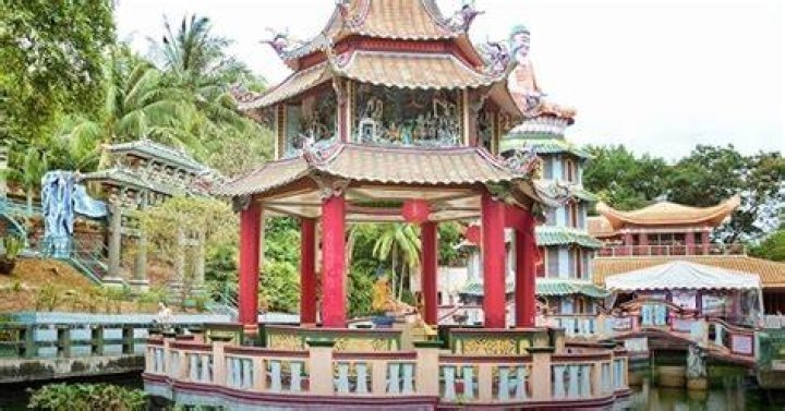 Someone should make a game about: the Chinese underworld