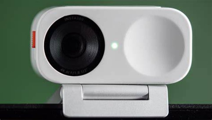 The Smart AI-Powered Webcam You Need
