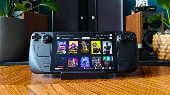 Valve announces Steam Deck, a £349 handheld PC