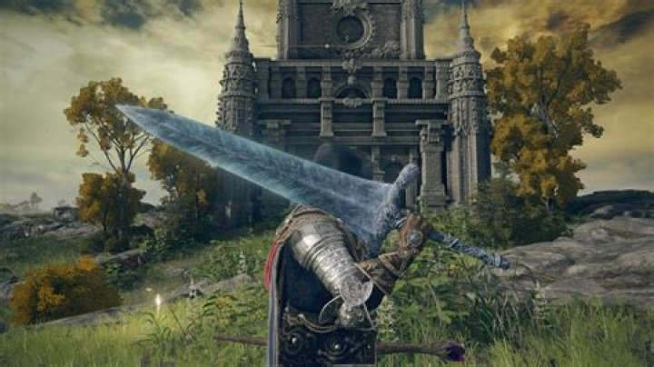 Where to find the Dark Moon Greatsword in Elden Ring